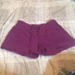 Lululemon spring breakaway shorts